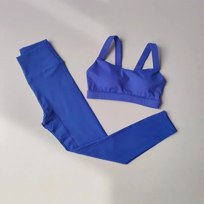 Conjunto deportivo NovaFit colores animados para mujer