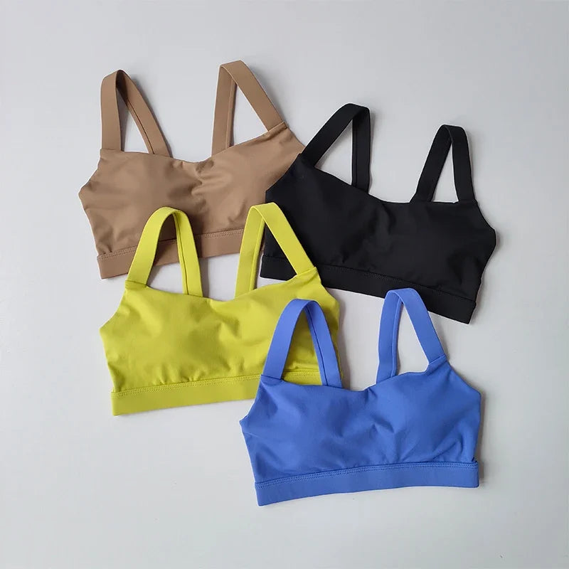 Conjunto deportivo NovaFit colores animados para mujer